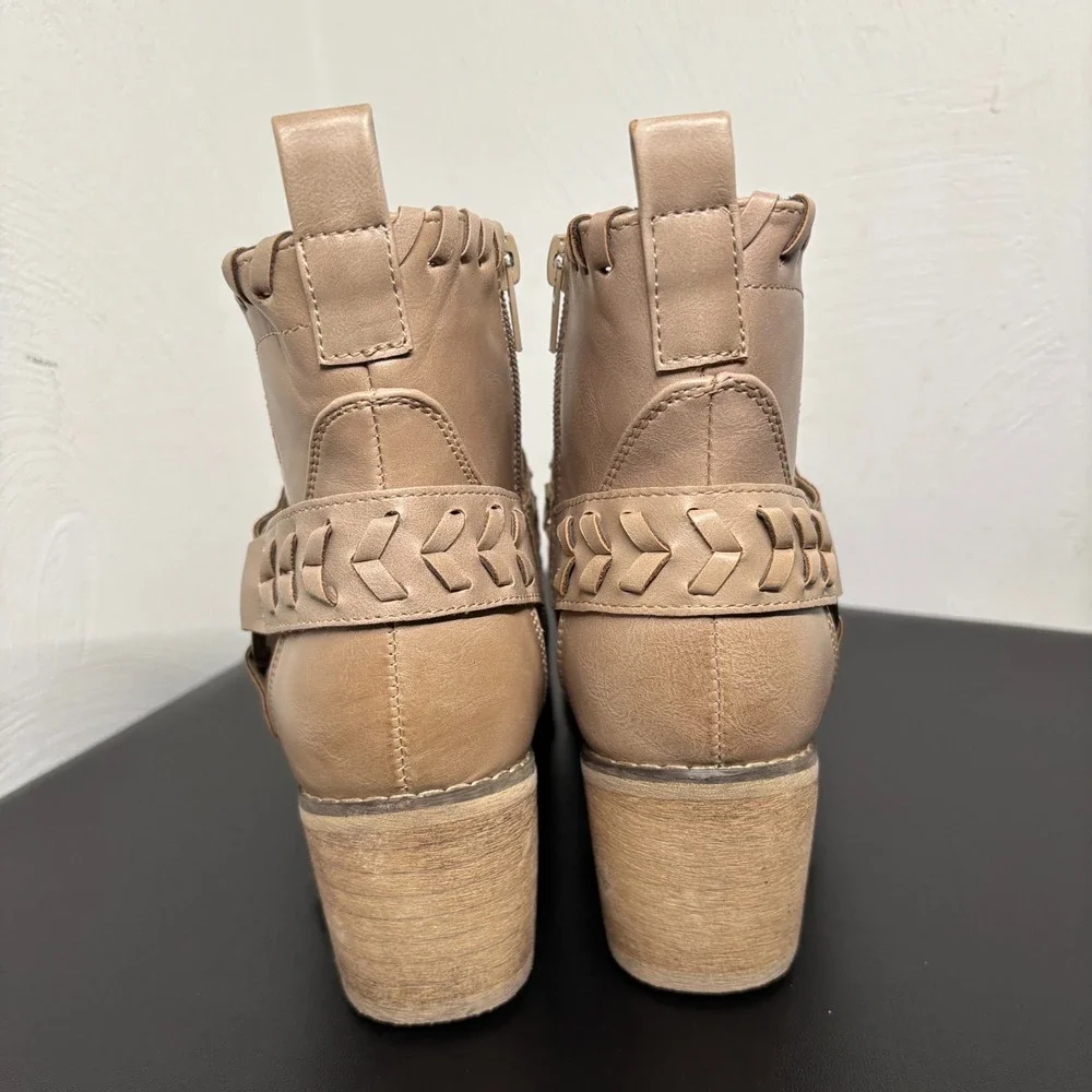 Altar'd State Rynn Women's Ankle Boots Size 6 Taupe Heeled Booties‎ Braided